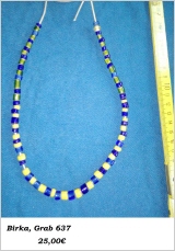 je etwa 40 gelbe und blaue kleine tonnenförmige Perlen, eine weiße